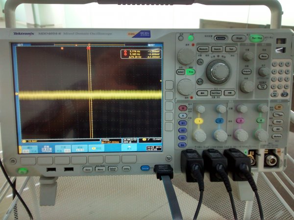 1利用示波器測量射頻的時(shí)域信號(hào)